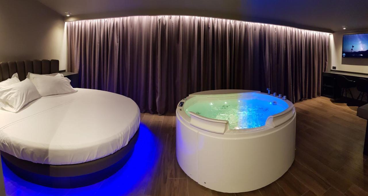 Leoni Hotel & Private Spa Città Sant'Angelo Eksteriør billede